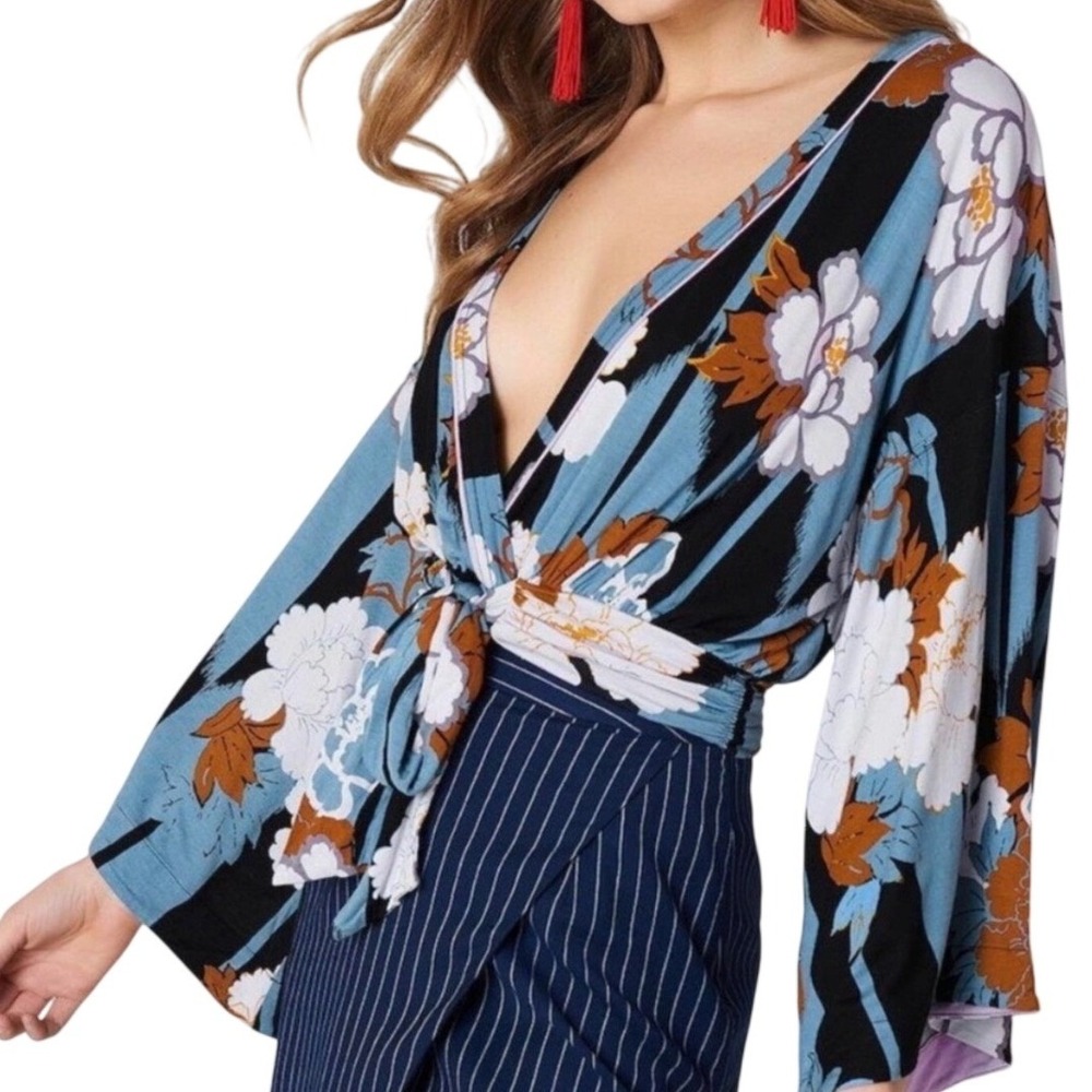 Free People Floral Striped Kimono Sleeve Wrap Crop Top Womens Small Blue